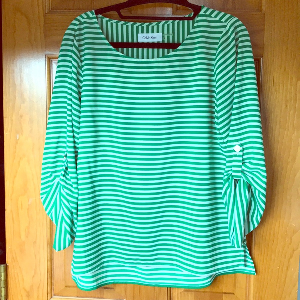 Calvin Klein top S